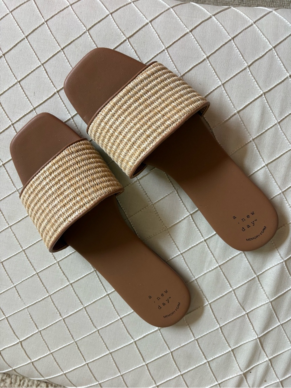 Maren Sandals with Memory Foam Insert